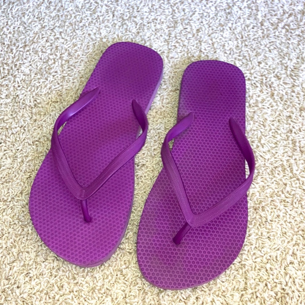 Old navy sandals